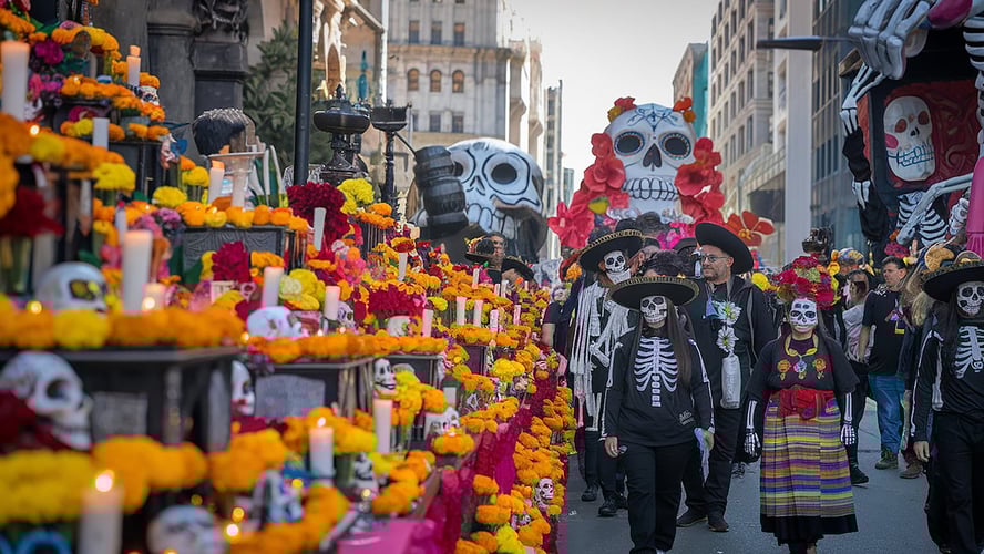 desfile de dia de muertos en mexico 